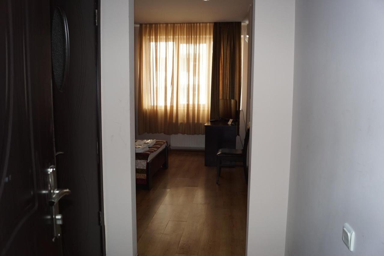 Iar Hotel Batumi Exterior foto